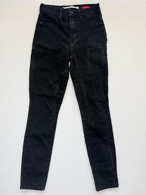 Celebrity Pink High-Rise Black Skinny Jeans